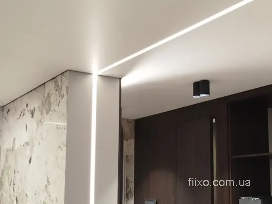 світлові лінії LED на натяжній стелі